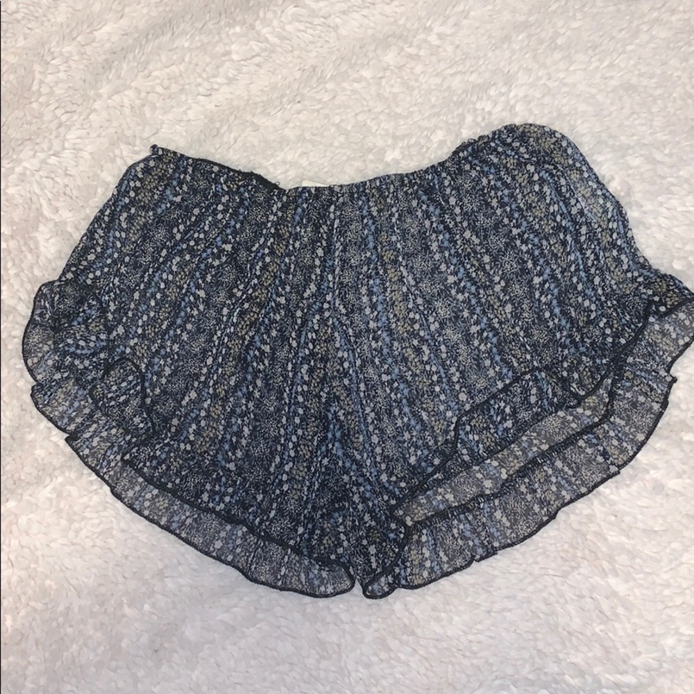 brandy melville flowy shorts